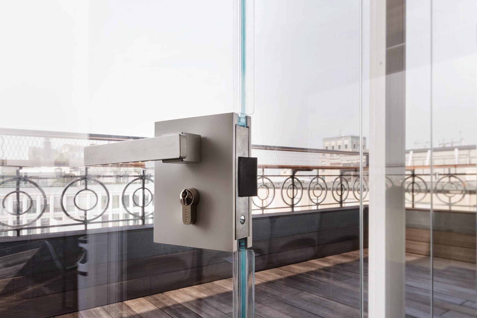 Serratura e maniglia Serratura e maniglia